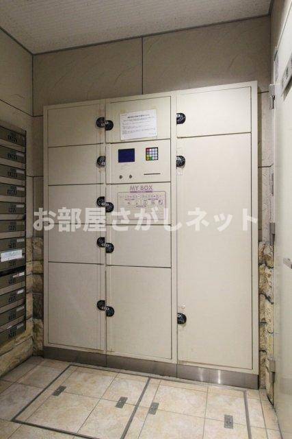 メインステージ本駒込駅前【おとり物件なし】#学生・社会人にオススメ！初期費用分割払いOK！のその他共用部分|宅配BOX