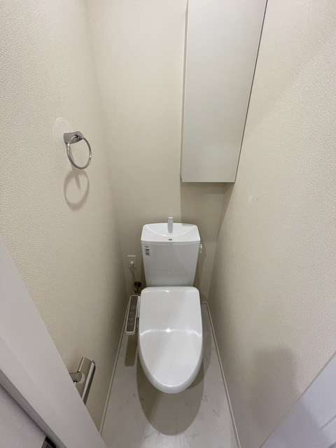 ロンエポーズのトイレ|★温水洗浄便座★