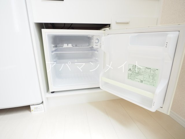 【設備】 | ユナイト戸塚カイザーブルク | うれしいミニ冷蔵庫付き！