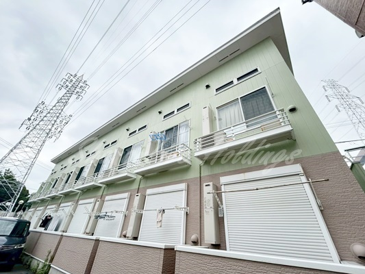 横浜市戸塚区名瀬町のアパートの外観