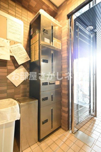 メインステージ西麻布【おとり物件なし】#学生・社会人にオススメ！初期費用分割払いOK！のセキュリティ|宅配BOX