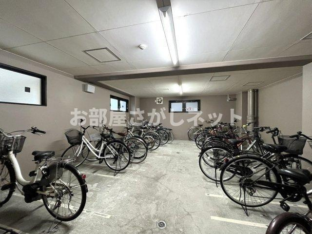 プレール・ドゥーク目白アベニュー【おとり物件なし】#学生・社会人にオススメ！のその他共用部分|駐輪場