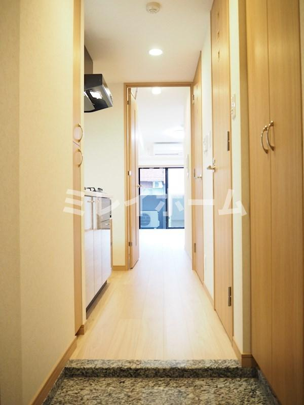 ルーブル南馬込六番館の玄関