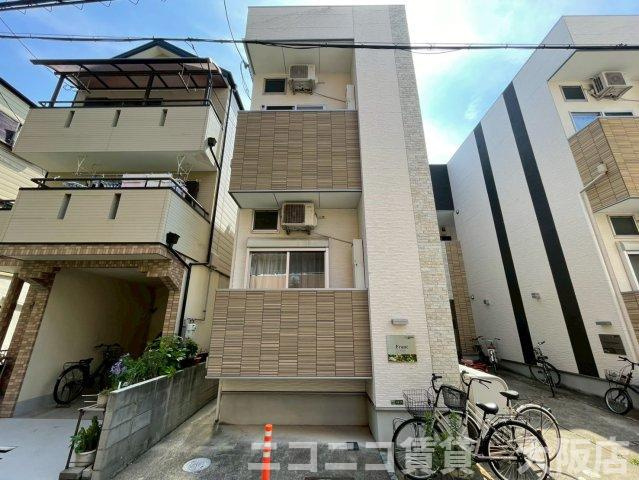 大阪市城東区新喜多東１丁目のアパートの外観