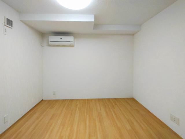 プラチナフォルム蒲田の寝室|落ち着いて過ごせるお部屋なので、寝室にいかがでしょうか