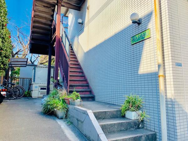 グリーンヒルのエントランス|落ち着いたエントランスです