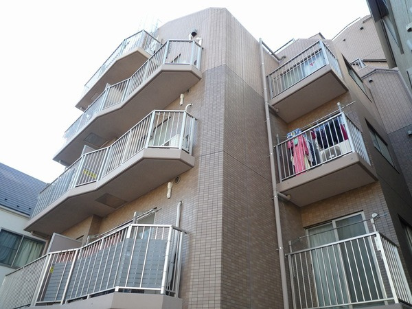ライフレビュー多摩川の外観|外観は落ち着いています