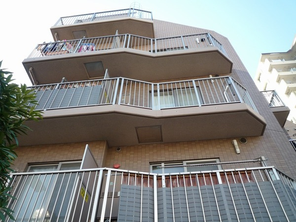 ライフレビュー多摩川の外観|外観は落ち着いています