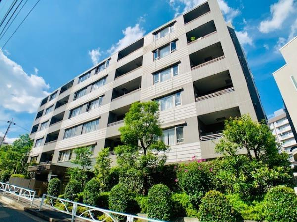 アパートメンツ東山の外観|落ち着いた雰囲気の外観です