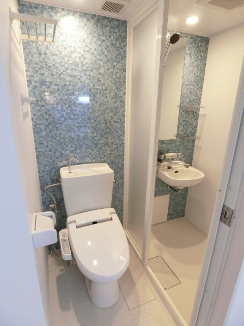 ラミアール都立大のトイレ|ゆったりとした空間のトイレです