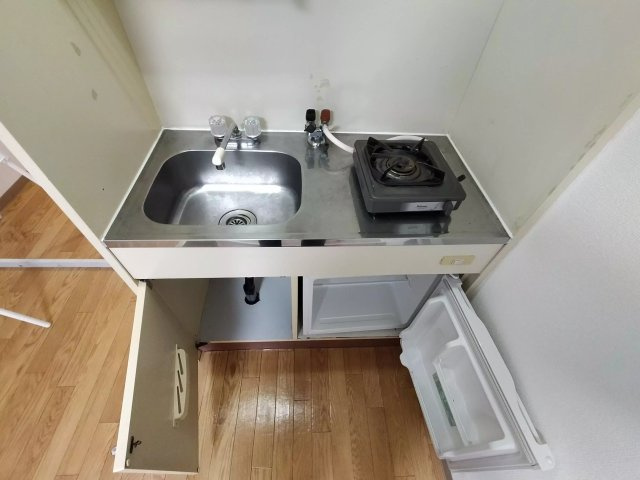 AP349 コンフォートマンション 402のキッチン|



