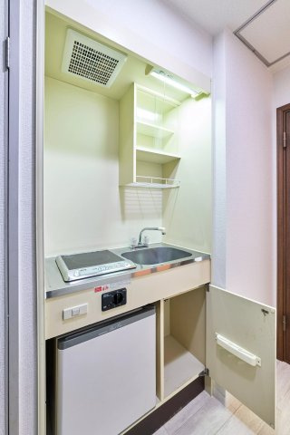 AP122 EST-1（昭和町） 302のキッチン|



