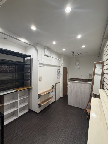 東小橋3丁目貸店舗のロビー|毎日通るロビーはこのようになっています