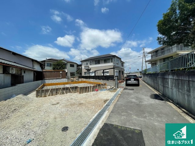 神戸市西区持子　第5期　新築一戸建ての前面道路含む現地写真|周辺は落ち着いた街並みの住宅地！子育てがしやすい住環境です！まだ未完成ですが、現地でしかわからない事もございます。是非一度ご覧ください。