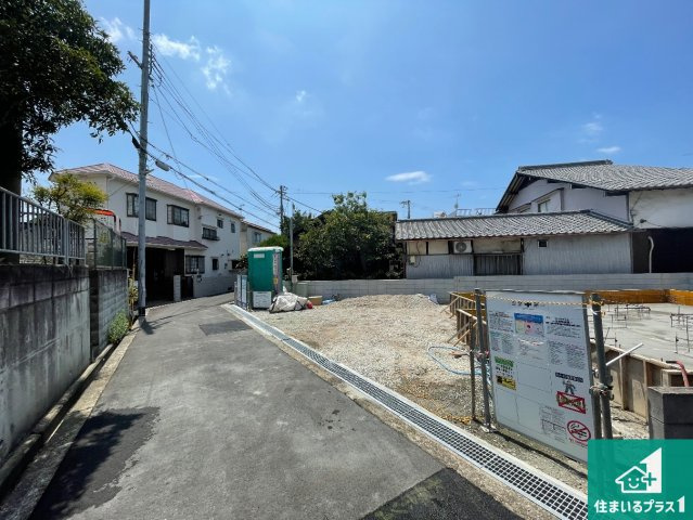 神戸市西区持子　第5期　新築一戸建ての前面道路含む現地写真|周辺は落ち着いた街並みの住宅地！子育てがしやすい住環境です！まだ未完成ですが、現地でしかわからない事もございます。是非一度ご覧ください。