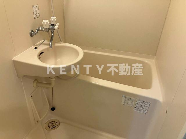 【浴室】 | カスティーロ上池台 | 落ち着いた空間のお風呂です