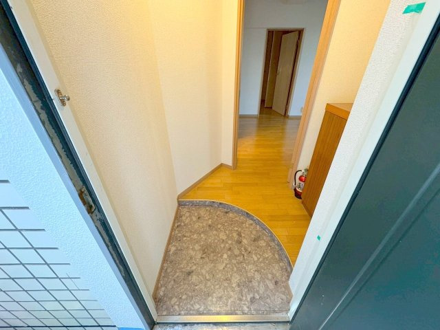 パティオ小松の玄関
