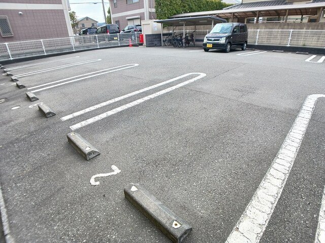 【駐車場】 | アルモニー・ＮＡＯ | 駐車場完備です