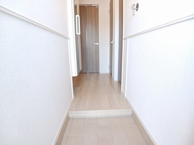 【玄関】 | エスポアール姫路東 | きれいな玄関です