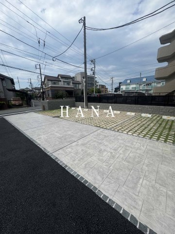 ヴィラ原木中山 の駐車場