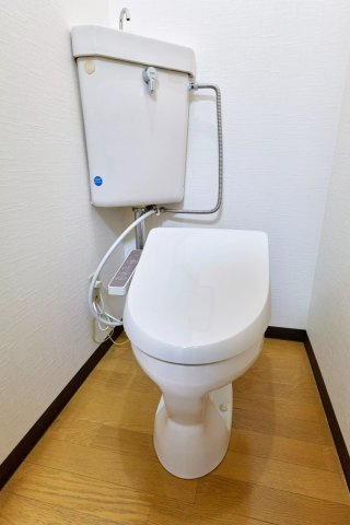 AP721 スカイハイツITO 303のトイレ|



