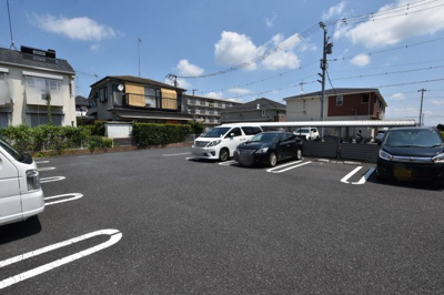 【駐車場】 | ブライトフラワーＤ