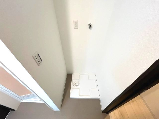 ジーメゾン寝屋川秦町アリビオの洗面所