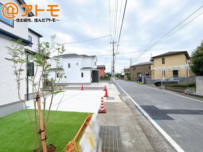 【前面道路含む現地写真】 | 沼津市下香貫2092番　新築一戸建て　全1棟