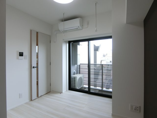 グランヴァン元住吉の洋室