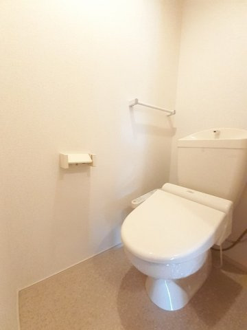 アイリン　タウン　Ｃのトイレ|コンパクトで使いやすいトイレです
