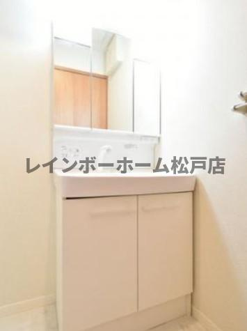 【仲介手数料：無料】対象物件！の洗面所