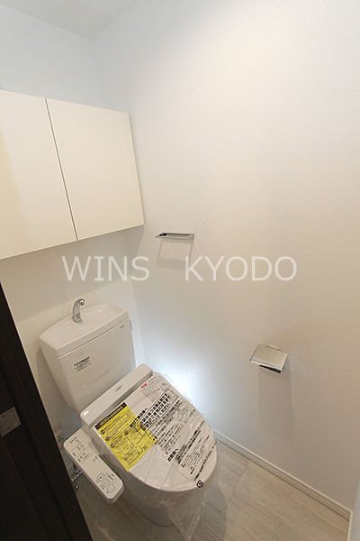 世田谷区成城３丁目の賃貸マンションのトイレ