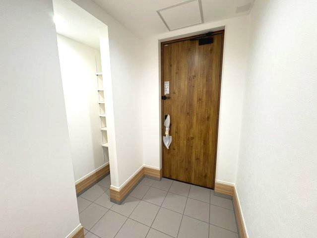 THEパームスコート下井草の玄関|シューズインクローク