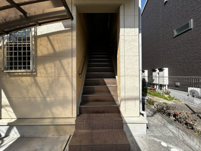 【エントランス】 | Nagomi　House | ゆとりのあるエントランスです