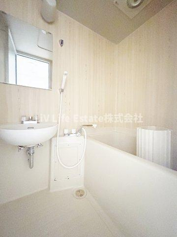 小平市学園西町１丁目の賃貸マンションの浴室