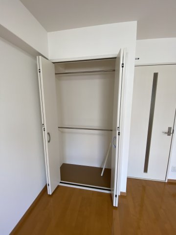 ナンバプレミアムグレースの収納