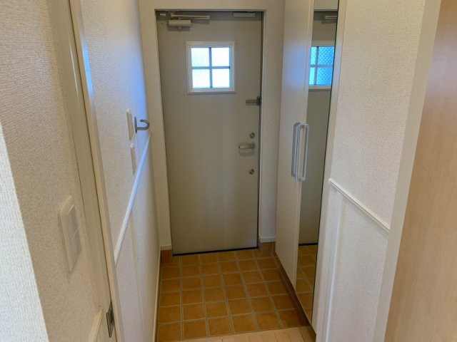 クレメント桜の町の玄関