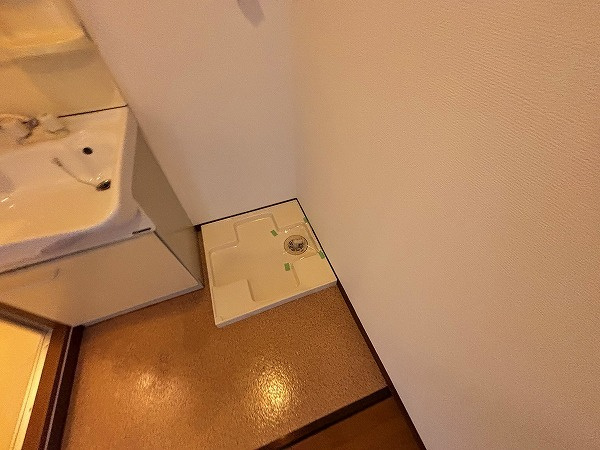 ロイヤルクイーンズパーク関目の設備|ロイヤルクイーンズパーク関目　洗濯機置き場
