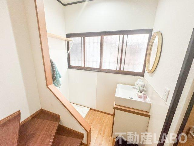 王子町３丁目戸建ての洗面所