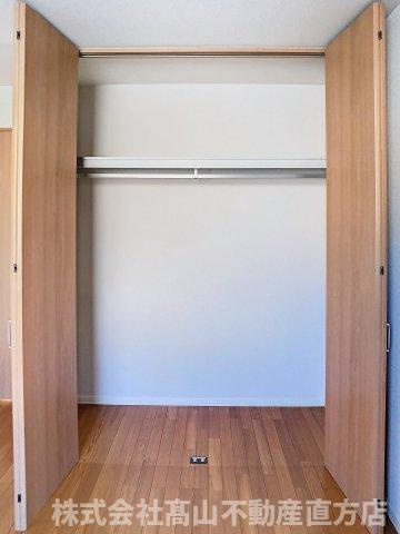 宮若市本城のアパートの収納