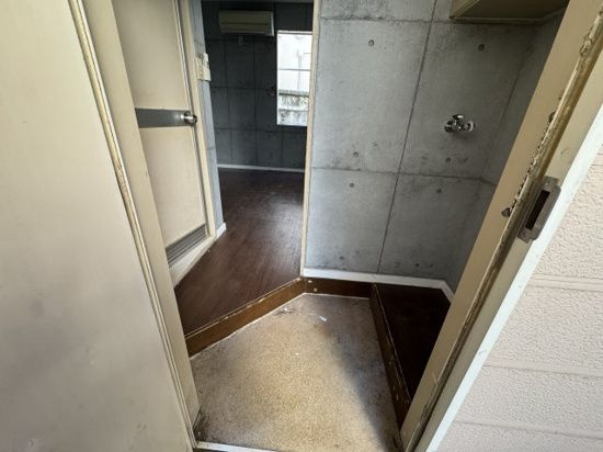 クラーク高田馬場の玄関