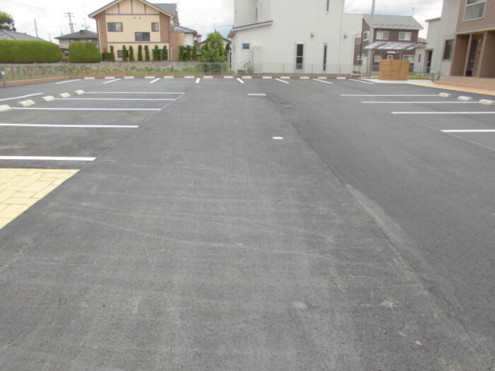 リヴェール　Ａの駐車場