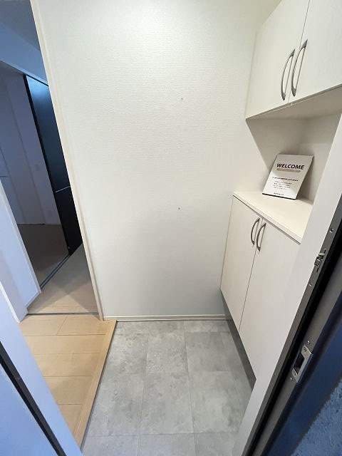 エスポワール杭瀬の玄関|きれいな玄関です