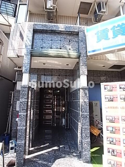 モンサンミッシェルハサカのエントランス|ゆとりのあるエントランスです