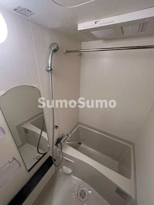 プレサンス新町ウィズジョイの浴室