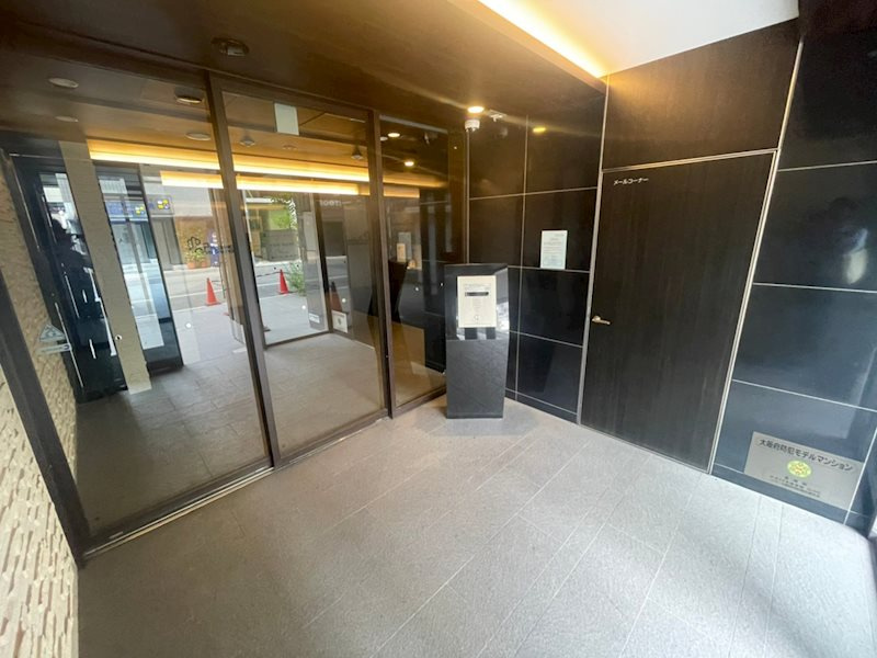 プレサンス心斎橋クオーレの外観