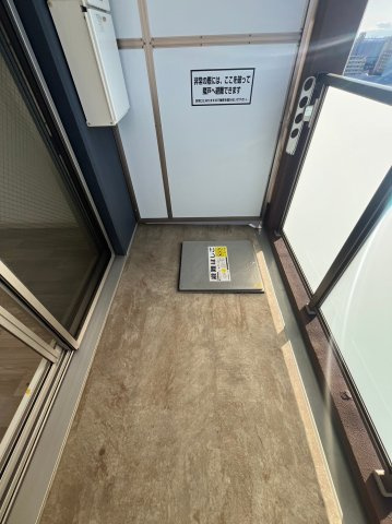 メゾンキコー難波南のバルコニー