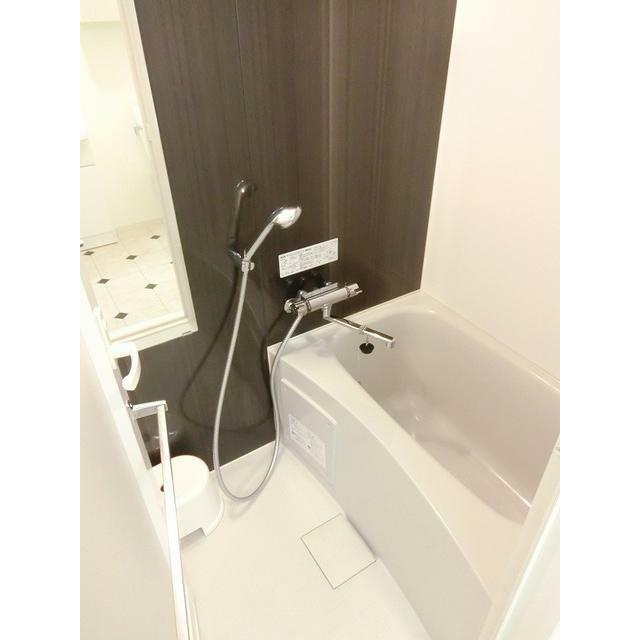プレールドゥーク駒澤大学前の浴室