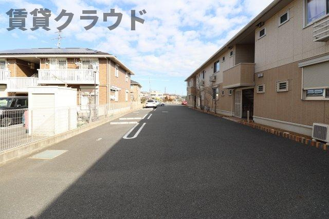 パークストリートの駐車場|駐車場があるので、車を買う予定の方も安心です
