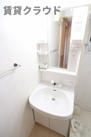 パークストリートの洗面所|明るい洗面所です